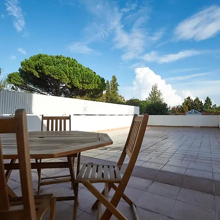 Patio Retreat Cascais